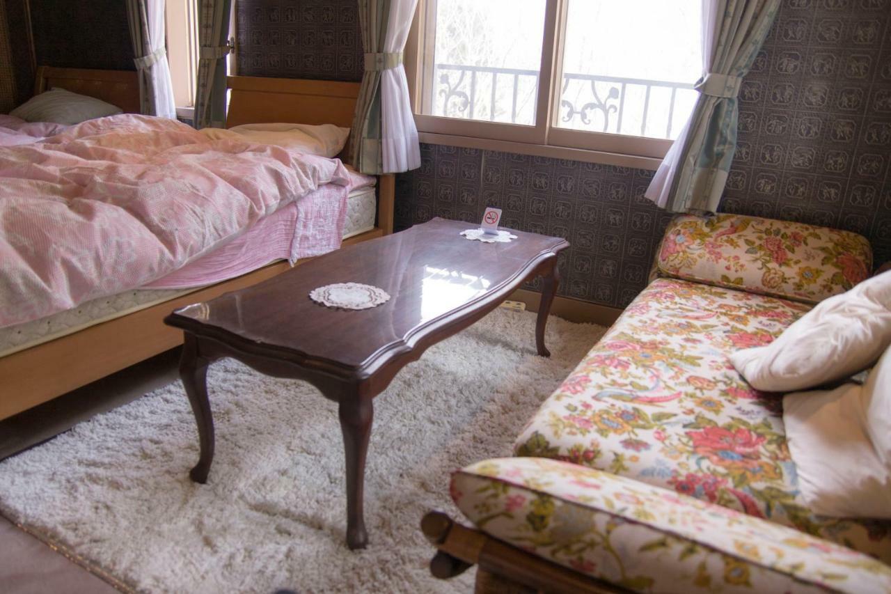 Guesthouse Chiya Takato อินะ ภายนอก รูปภาพ